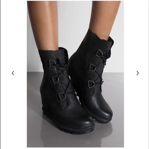 Sorel Joan of Arctic Wedge Black 5.5 NWB